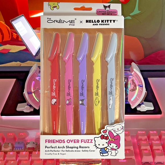 The Creme Shop Other - The Creme Shop Sanrio Hello Kitty Friends Razors Over Fuzz Perfect Arch Shaping